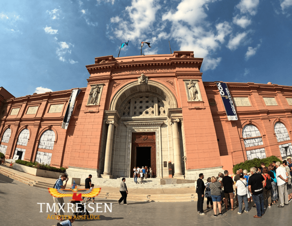 Pyramiden per Luxusbus ab Hurghada