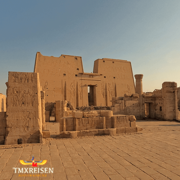 Luxor Ausflüge-Edfu und Kom_Ombo ab Luxor Privat-Edfu-Kom ombo-Tempel von Edfu-doppeltempel von kom ombo-Luxor Aktivitäten-Ausflüge Luxor