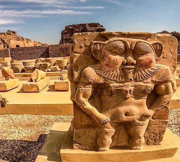 Von Marsa Alam und von El Quseir Tages Ausflug nach Dandara und Abydos Tempel bei TMXREISEN-Dandara Abydos von MarsaAlam Privat-Marsa Alam Ausflüge-El Quseir Ausflüge-mögliche Aktivitäten in Marsa Alam-Marsaalam-Dandara-Abydos