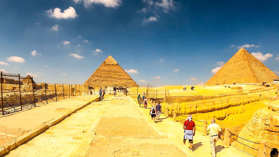 ägypten urlaub .Entdecken Sie Ihren Traumurlaub in Ägypten mit TMXREISEN! Wir bieten vielfältige Ausflüge und maßgeschneiderte Rundreisen, um die faszinierende Kultur und atemberaubende Landschaften Ägyptens zu erleben. Buchen Sie jetzt und genießen Sie unvergessliche Abenteuer!