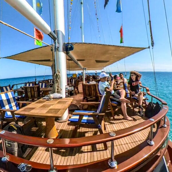 -Beste-mögliche Aktivitäten in Hurghada-VIP Piraten Yacht zum-Orange Bay-Hurghada