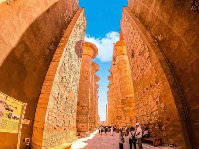 TMXREISEN bietet Ihnen Luxor als Tages Ausflug von Hurghada und ihre Umgebung-Hurghada Ausflugsziele-Luxor Ausflug von Hurghada-im VAN-Von Hurghada nach Luxor-Hurghada Ausflüge-Hurghada